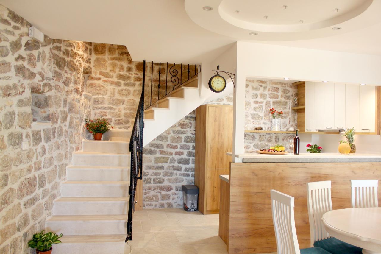 Luka Villa Bečići Luaran gambar