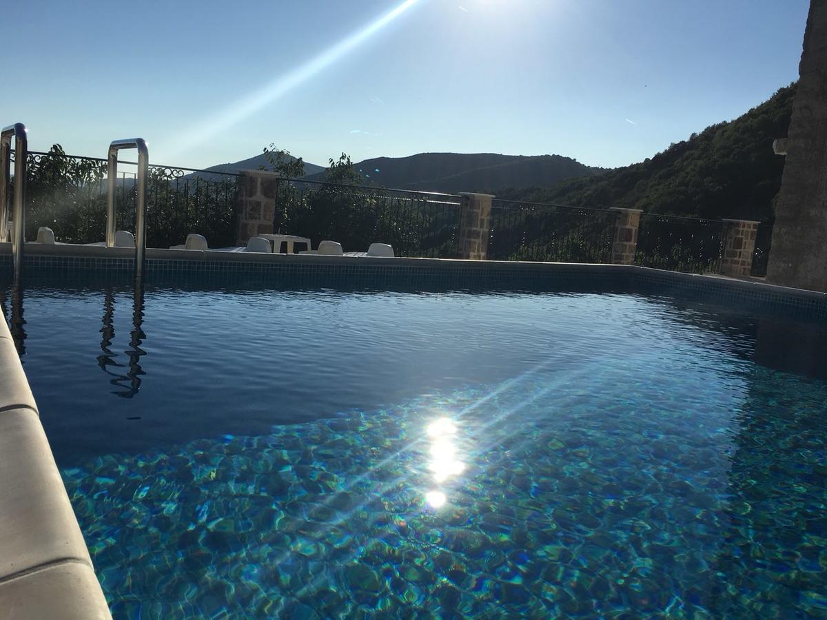 Luka Villa Bečići Luaran gambar