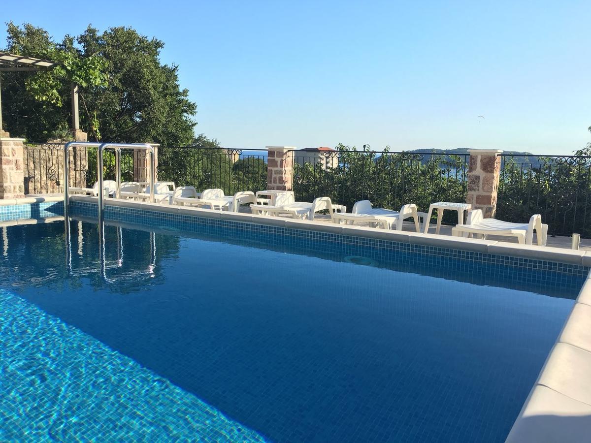 Luka Villa Bečići Luaran gambar