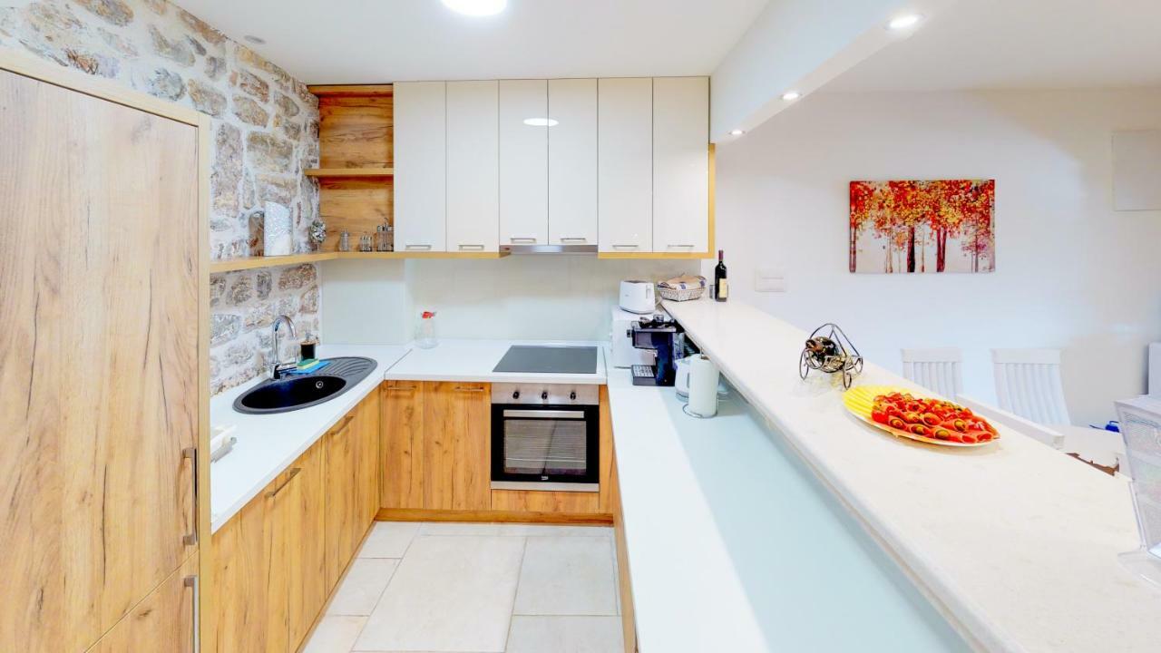 Luka Villa Bečići Luaran gambar